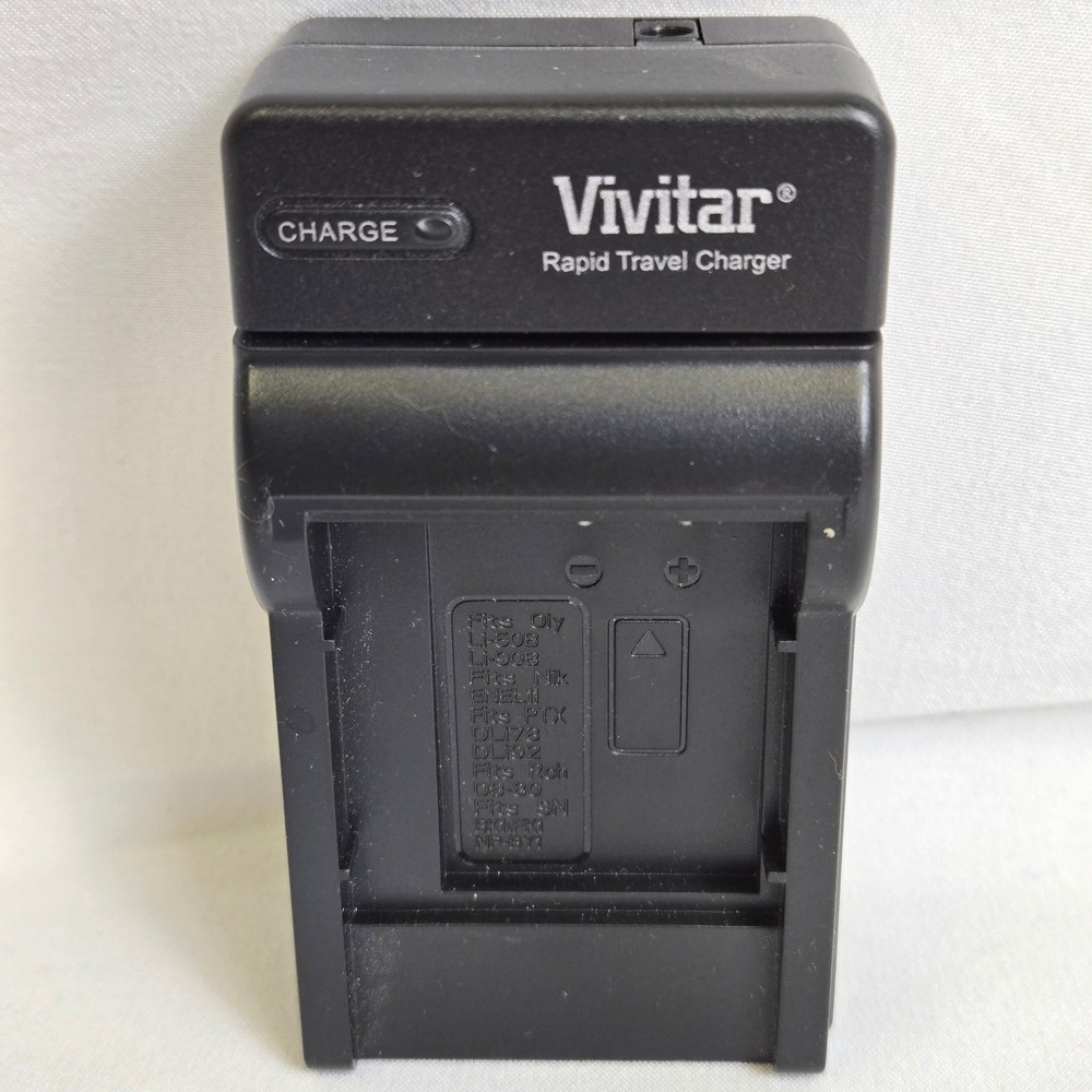 Vivitar Rapid Travel Camera Charger, Olympus Nikon Pentax Sony Ricoh,‎ QCB-901
